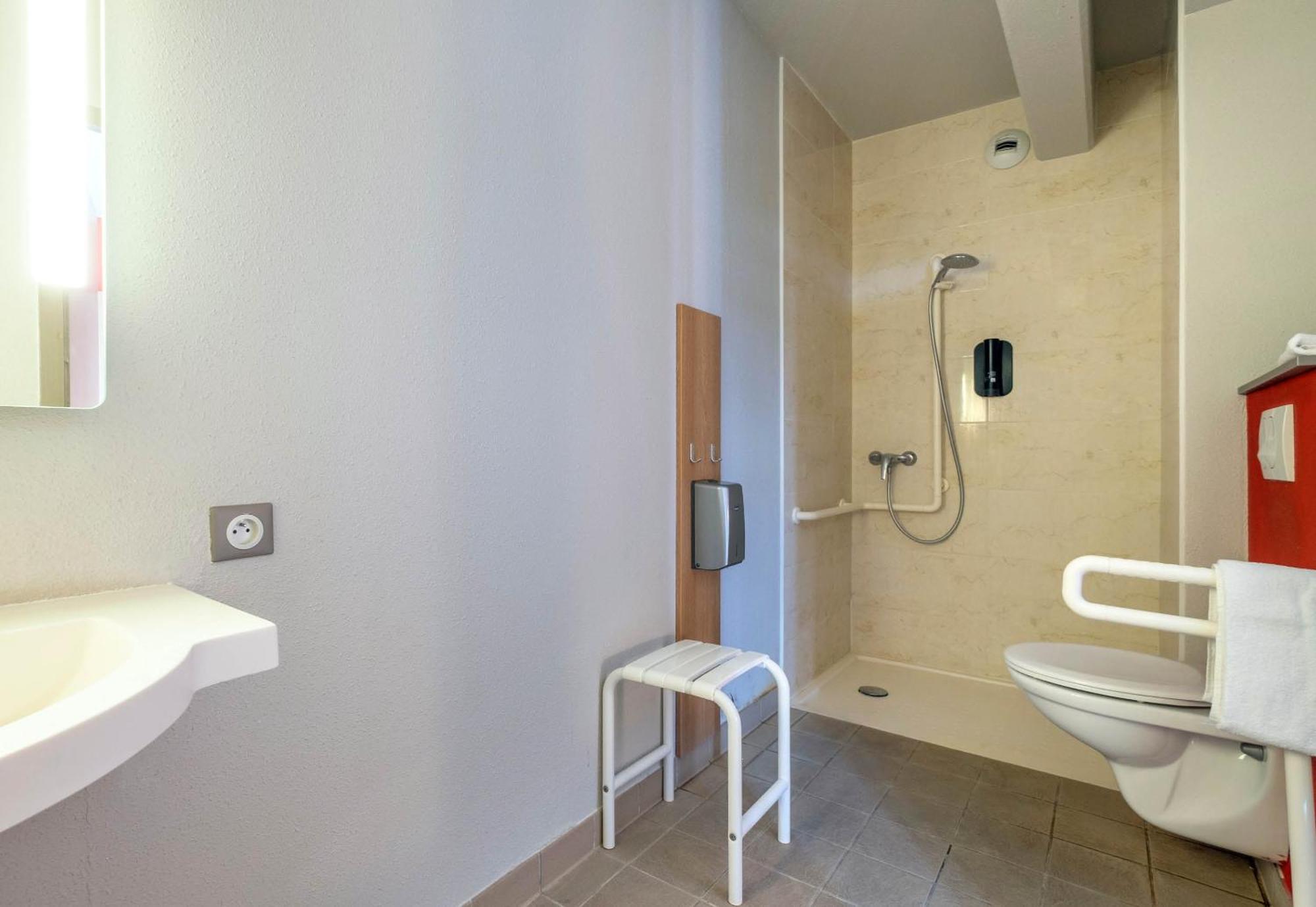 B&B Hotel La Rochelle Beaulieu פילבורו מראה חיצוני תמונה